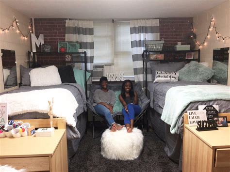 extravagant dorm rooms that will make you think twice about the filth