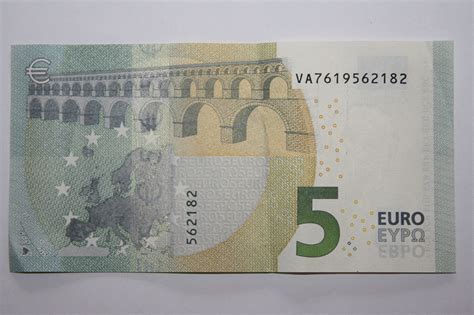 ezb stellt neuen fuenf euro schein vor pfalz express pfalz express