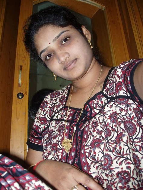 Xossip Indian Aunty Girl Navel In Low Waist Saree Indian Mallu