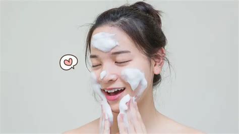 rekomendasi face wash  remaja  aman digunakan orami