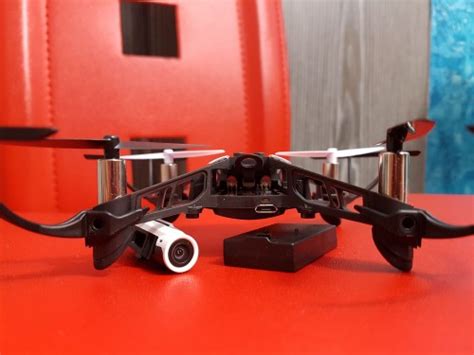 test parrot mambo fpv dron wyscigowy  goglami vr  zestawie portal telekomunikacyjny telixpl