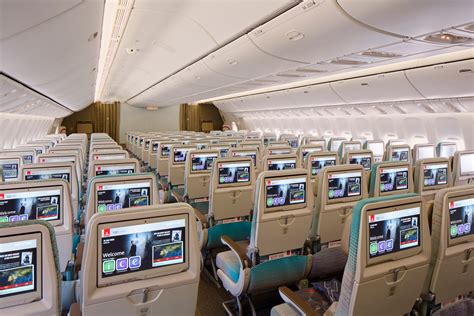 emirates   airline  introduce vr seats