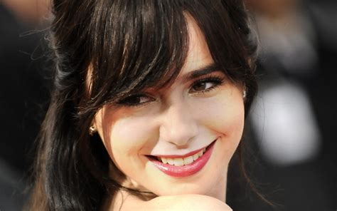 29 Beautiful Hd Lily Collins Wallpapers