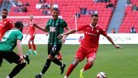 YÄ±lport Samsunspor, Sakaryaspor'u 3 golle geÃ§ti