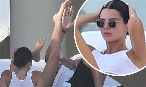 Kendall Jenner Gets Touchy Feely With Ben Simmons In