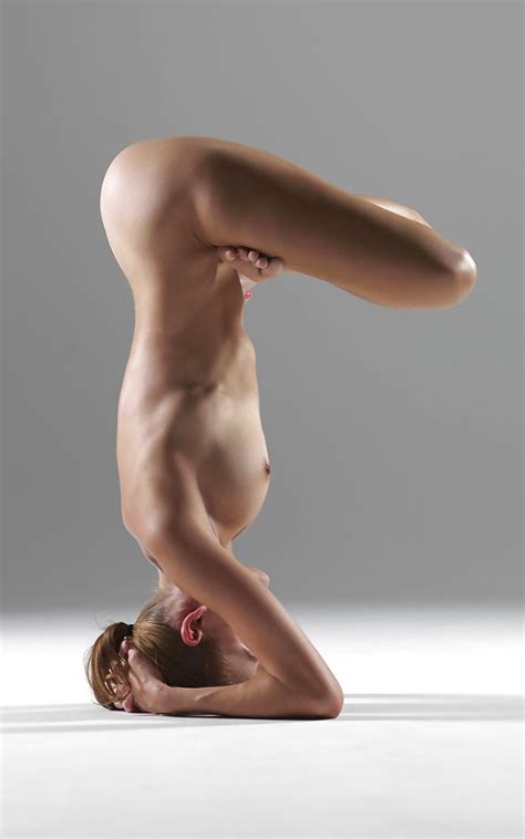 Nude Yoga 38 Pics Xhamster