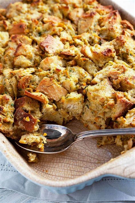 the best traditional thanksgiving classic stuffing recipe foodtasia