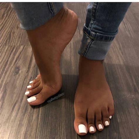 pin  tamiajtaylor  manicures toe nails white toe nails feet nails