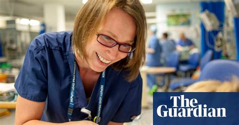 care on camera what it s like to be a nurse in 2016 in pictures