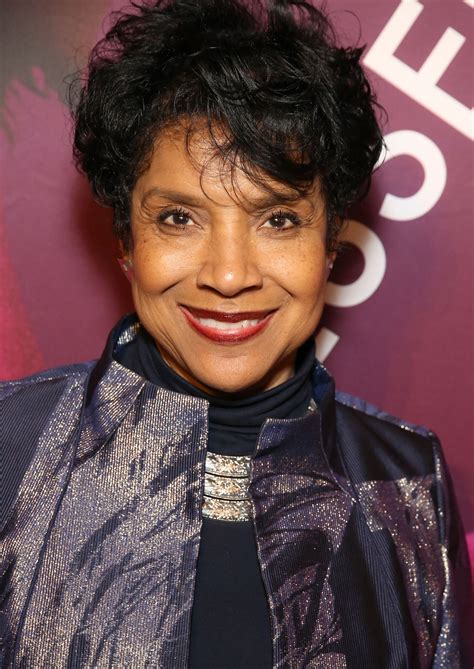 phylicia rashad spills  secret  timeless beauty    swears  naps