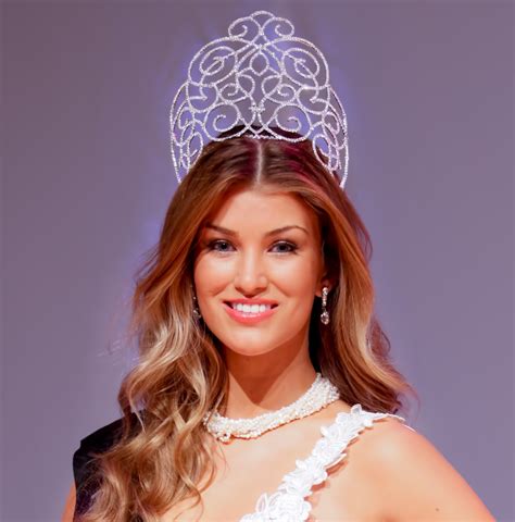 Bristol Beauty Amy Willerton Is Crowned Miss Universe Gb 2013 And