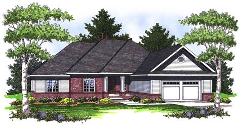 ranch home  hip roof ah st floor master suite cad   southern