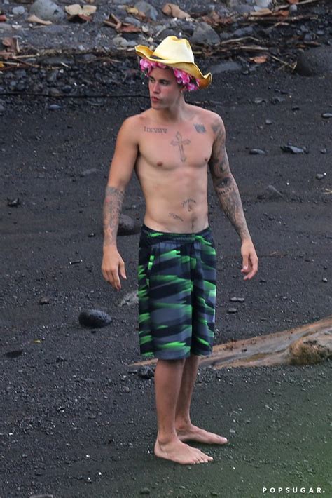 Justin Bieber Shirtless Pictures In Hawaii August 2016 Popsugar