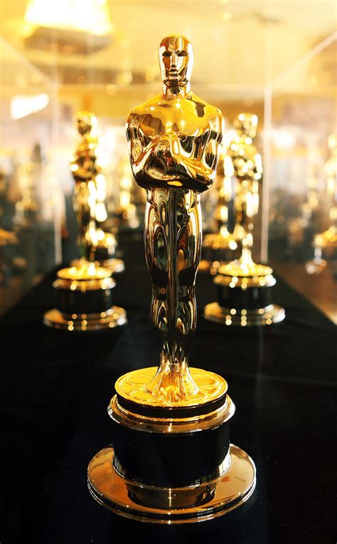 oscar winners  sell academy award     rules money