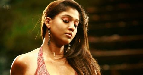 tamil actress nayanthara hot navel show hd photo gallery wiral beauties