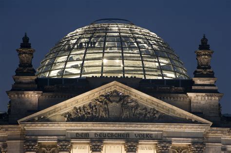 stock photo  reichstag dome  night photoeverywhere