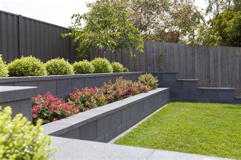 garden retaining wall ideas stylish   beautiful