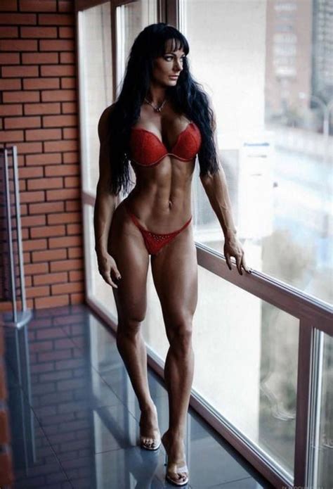 strong long legs and ripped abs of sexy instagram fitness model maria kuzmina health