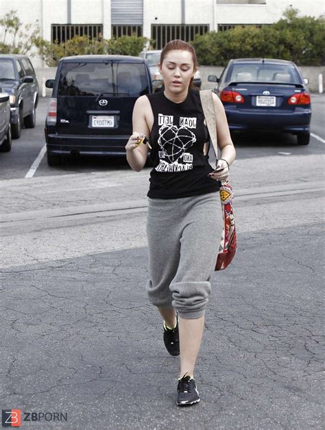 Miley Cyrus Going To A Gym In Toluca Lake Zb Porn