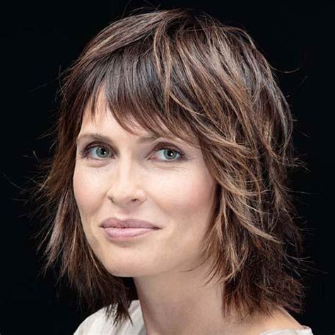 Qualunque sia il tipo di caschetto che avete scelto, potete addolcire il viso con una frangia. Tagli Di Capelli Corti Scalati Lisci - Lucille Jurgensen Stile di Capelli