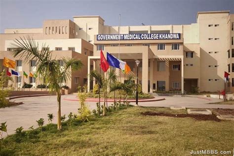 government medical college khandwa eligibility fee college details