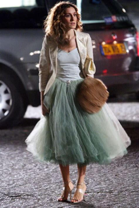Best Carrie Bradshaw Looks On Sex And The City Fashion Culture