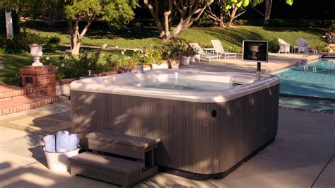 Personal Style Spas And Hot Tubs From Hot Spring Spas1080p