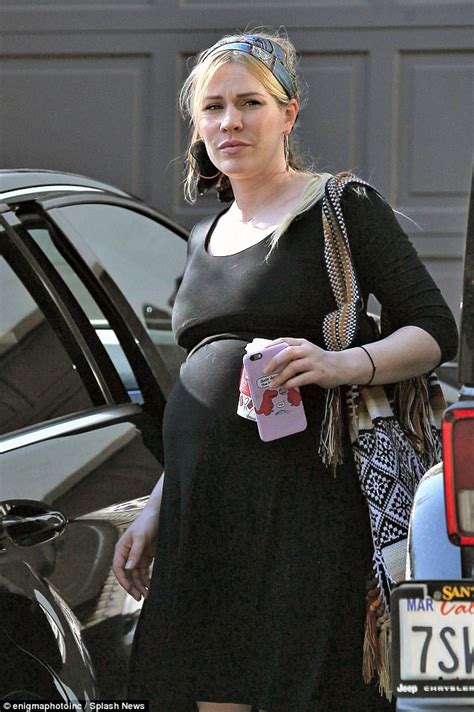 Pregnant Natasha Bedingfield Shows Off Her Bump In Dress Daily Mail
