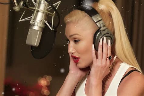 gwen stefani releases video for new holiday song here this christmas