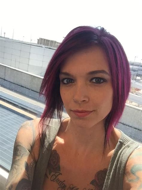 Anna Bell Peaks Dating💕scammer