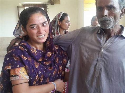 pakistani hindus lose daughters to forced muslim marriages