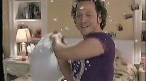 The Hot Chick Pillow Fight Scene Youtube
