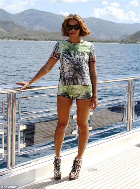 Beyonce Defies Critics By Posting Shots Revealing Her Naturally Slender