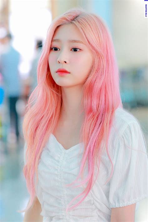 Minju Kpop Kdrama Bts Exo Kpoparmy Kpop Hair Girl With Pink