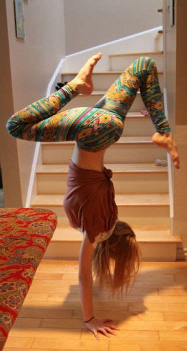 Girls In Yoga Pants 50 Pics