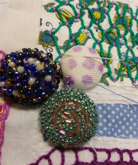 beautiful beaded buttons · how to make a buttons