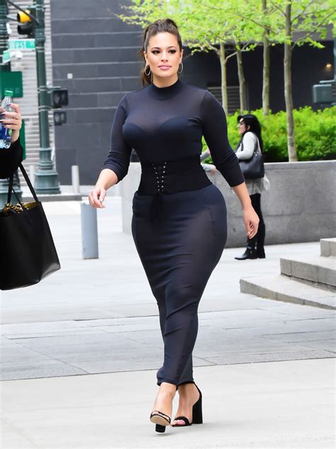 ashley graham shows off maximum cleavage and sexy