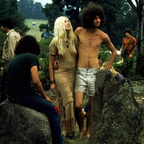 Woodstock Fashion Photos Of Hippie Chicks And What They Wore