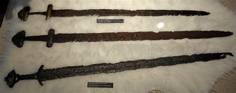 vikingzwaard gevonden  zuid ijsland archeologie