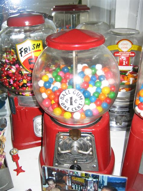 candy machines fun   raise money   honeymoon fund pinball