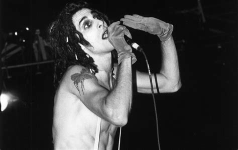 perry farrell i saw through the pandemic that the world loves music