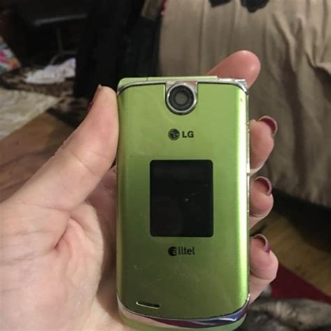 Alltel Lg Lime Green Flip Phone For Sale In Lubbock Tx