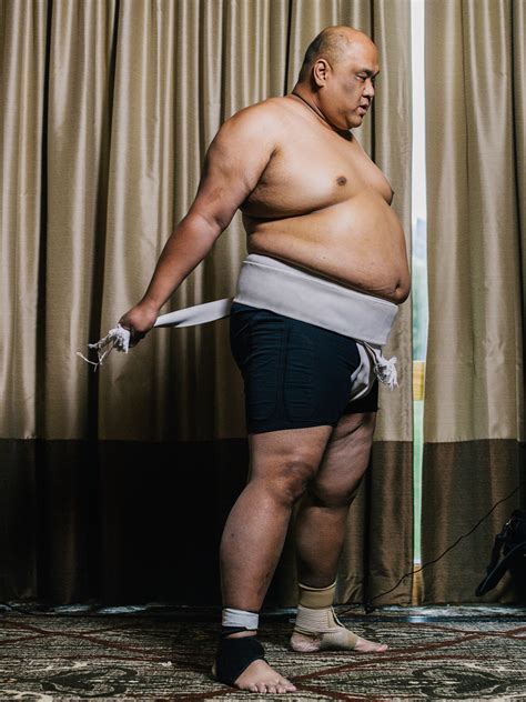 sumo wrestling grows      men   mats   york times