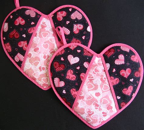 heart shaped potholders pot holders crochet heart pattern fabric
