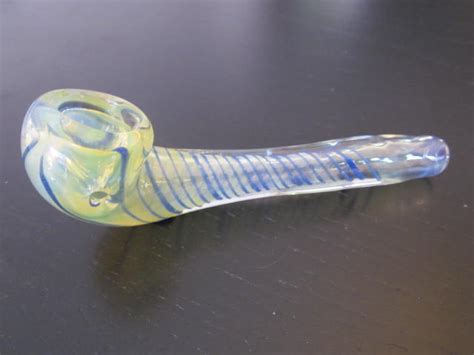 Amazing Handmade White Yellow Glass Smoking Pipes For Weed