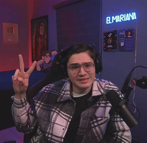 las marianas tanta cole sprouse twitch streamers icon memes