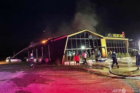 ナイトクラブで火災、13人死亡・40人負傷 タイ・チョンブリ 写真4枚 国際ニュース：afpbb News