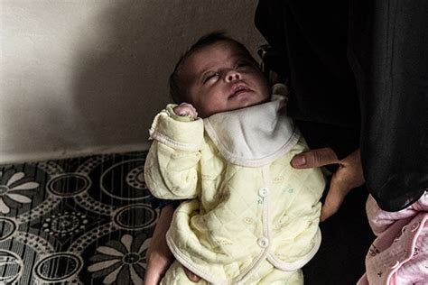 leen  young syrian mother  finally head home   newborn child  international
