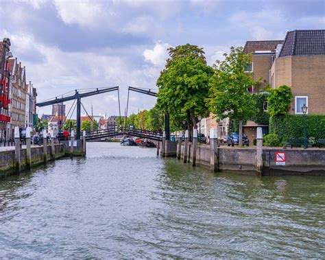 dordrecht fotogenieke plekken damiatebrug holland bridge towns canal world city travel