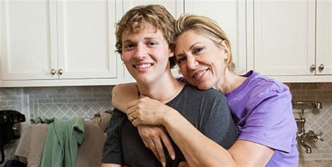 Mother S Day 2014 Mother Son Relationship Importance And Ideas To Make